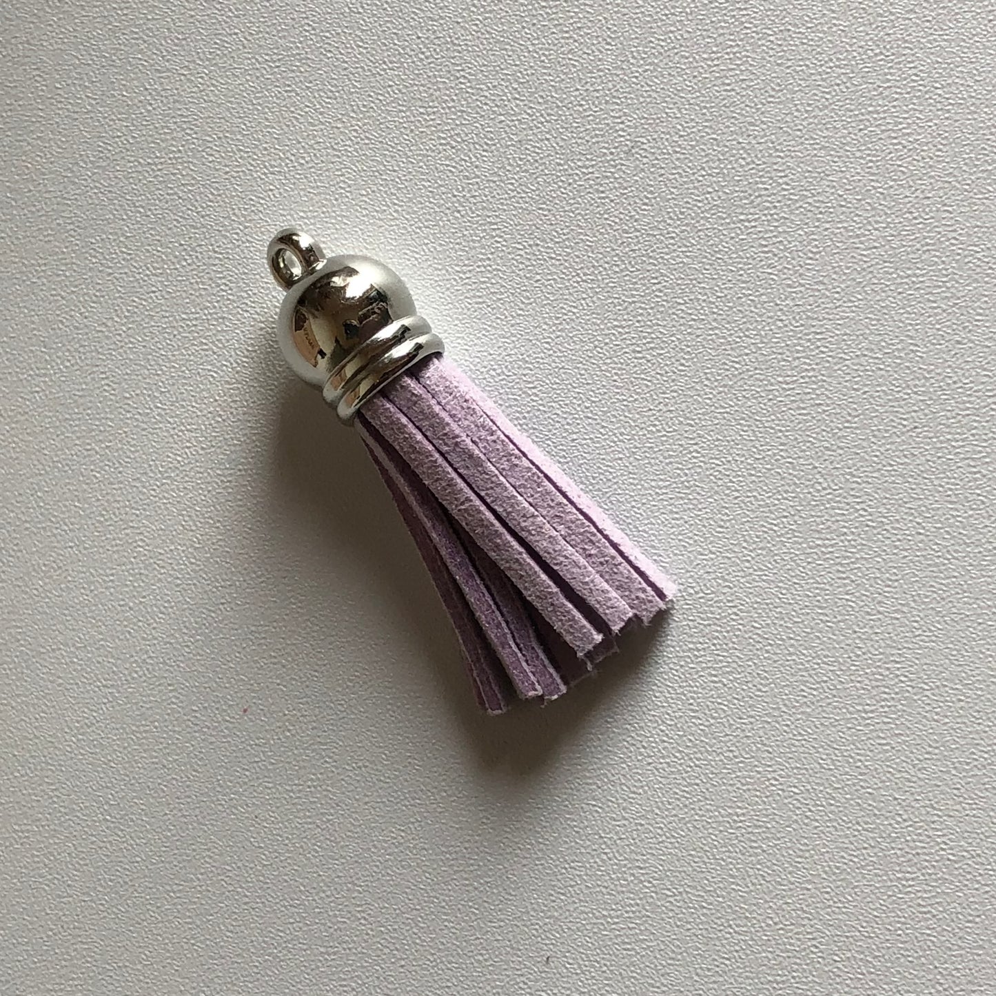 Lila tassel voor aan sleutelhanger