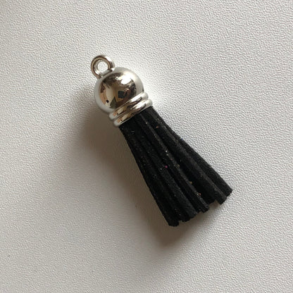 Zwarte tassel voor aan sleutelhanger